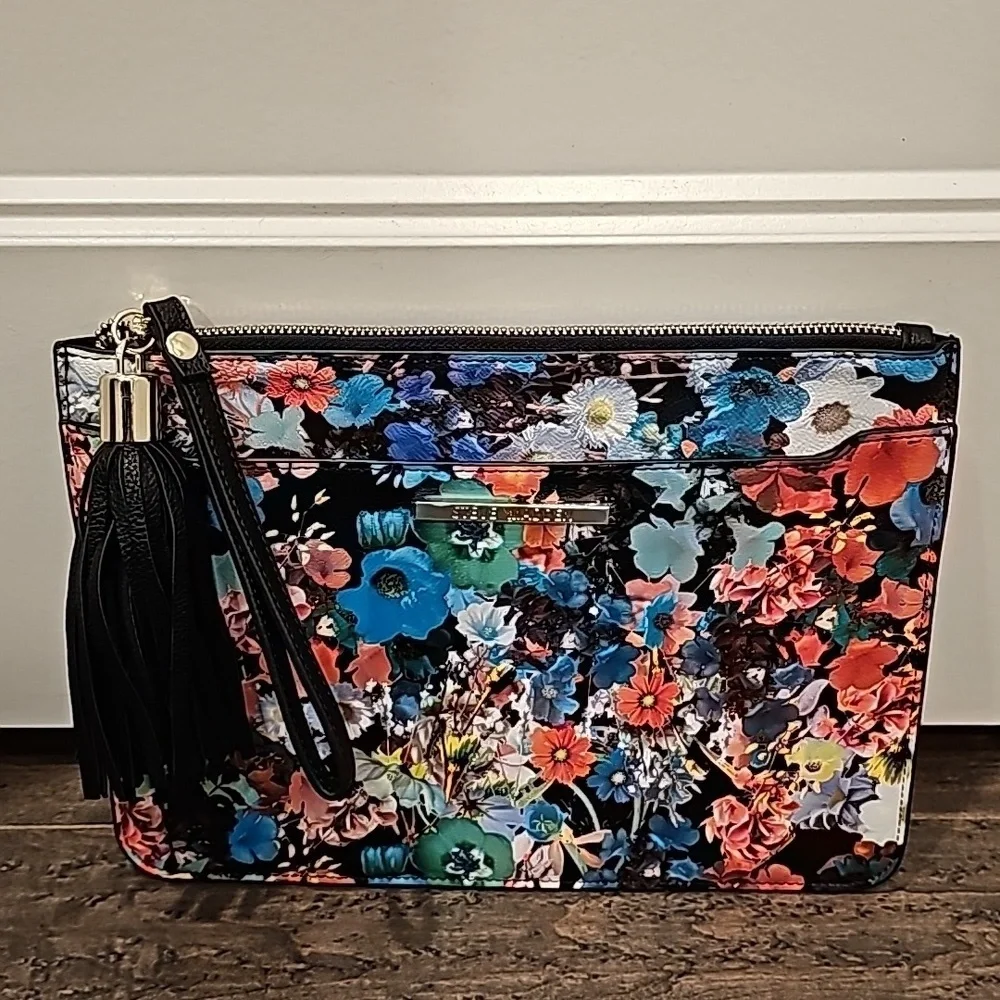Steve Madden Flowered Clutch NWOT
